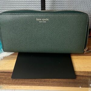 Kate Spade Forest Green Zip Wallet